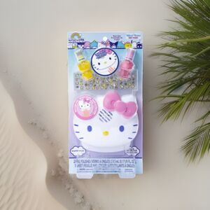 🎀 HELLO KITTY & FRIENDS Girl’s Nail Set: Nail Dryer-2 polishes-1 sticker‎ Sheet